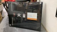 LARGE SHADOW BOX