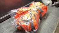 BUNDLE OF (20) SAFETY VESTS - SIZE MEDIUM + SMALL