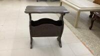 VINTAGE SIDE TABLE/MAGAZINE RACK