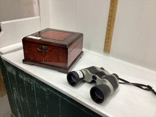 WOODEN DECORATIVE BOX WITH BINOCULARS