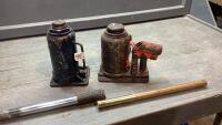 (2) BOTTLE JACKS