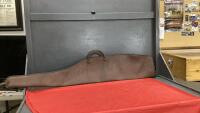 VINYL LIGHTLY PADDED GUN. CASE