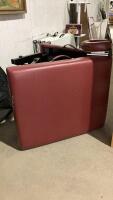 IRONMAN MASSAGE TABLE W/ HEAD REST