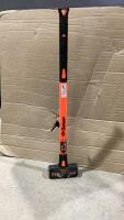 GARNET SLEDGE HAMMER W/ FIBREGLASS HANDLE