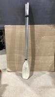 OARS W/ PLASTIC HEADS & ALUMINUM HANDLES