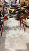 DEWALT MITRE SAW ON COLLAPSIBLE STAND