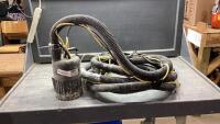 SUBMERSIBLE SUMP PUMP WITH HOSE