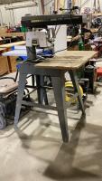 DEWALT 770 10" DELUXE POWERSHOP COMPOUND MITRE SAW ON METAL STAND
