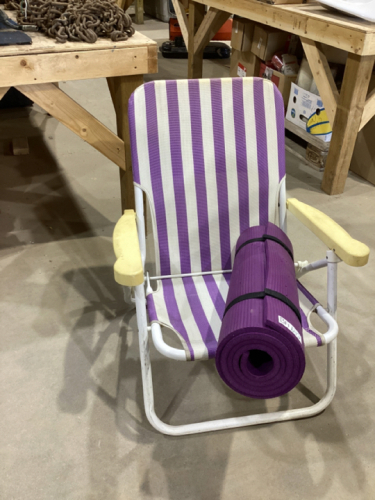 FOLDING LAWN CHAIR AND YOGA MAT