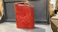 METAL GAS CAN