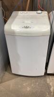 DANBY SMALL WASHING MACHINE