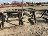 Two heavy pipe stands