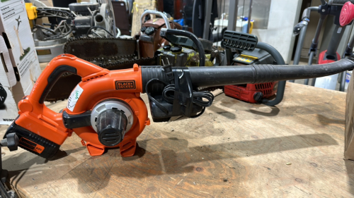 Black & Decker cordless leaf blower