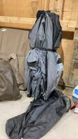 BASS PRO SHOPS XPS POP-UP ICE FISHING TENT IN CARRY BAG