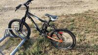 CCM ASSAULT SMALLELR BIKE W/SUPPESSION