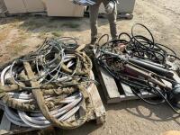 Two pallets of hydraulic rims and hoses