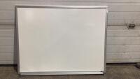 QUARTET WHITE BOARD