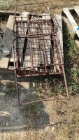 ANTIQUE DECOR CRIB /YARD DECOR