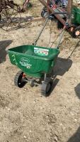 SCOTTS TURF BUILDER EDGE GUARD BROADCASTER