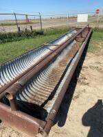 (2) 30&rsquo; x 32&rdquo; Steel feed bunks / bidding per bunk