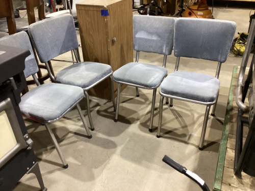 4 KITCHEN CHAIRS