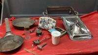 SILVERPLATE AND METALWARE ASSORTMENT