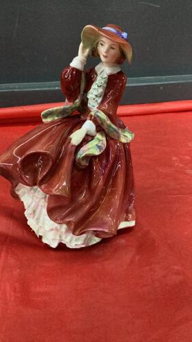 ROYAL DOULTON FIGURINE- TOP OF THE HILL