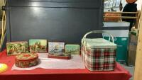 COLLECTION OF VINTAGE TINS AND GSW METAL BASKET