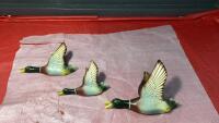 (3) VINTAGE PLASTER DUCKS