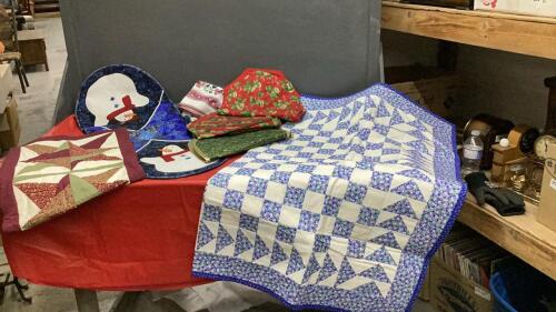 QUILTED CHRISTMAS TABLE RUNNER, TABLECLOTH, PLACEMATS