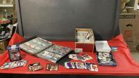 TOTE W/ SPORTS TRADING CARDS - HOCKEY, FOOTBALL, UFC