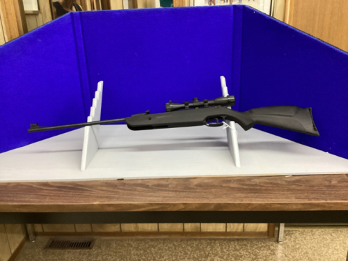 MARKSMAN .177 PELLET GUN WITH MARKSMAN 4X32 SCOPE