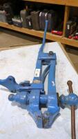 Leg vise