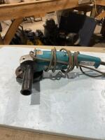 Makita grinder