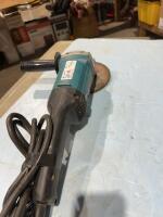 Makita grinder