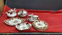 ROYAL ALBERT CHINA SET - LADY HAMILTON"