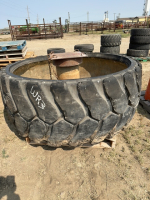 Rubber tire water trough