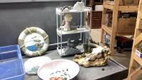 SMALL METAL SHELF, PELICAN WALL DECOR, FLORAL METAL BASIN