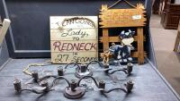 (2) LIGHT FIXTURES AND (2) WOOD SIGNS