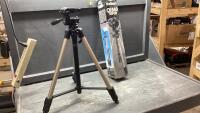 VELBON TRIPOD