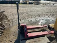 Shippers supply pallet jack
