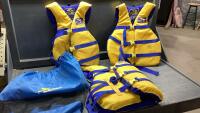 (3) FLUID LIFE JACKETS