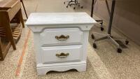 WHITE SIDE TABLE W/ 2-DRAWERS