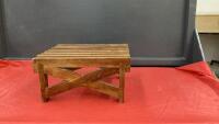 SHORT WOOD PLANT STAND