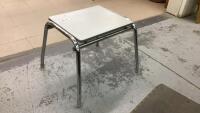 SMALL BENCH W/ METAL BASE