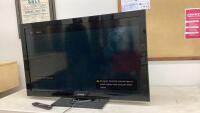 SONY 46" FLAT SCREEN TV ON STAND W/ REMOTE