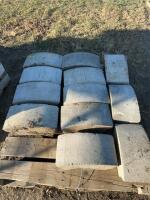 Concrete fire pit