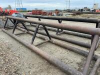 2 Heavy pipe racks / bidding per rack