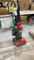 DIRT DEVIL UPRIGHT BAGLESS VACUUM