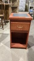 END TABLE WITH 1 DRAWER + STORAGE